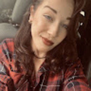 Meet your Posher, Cassandra